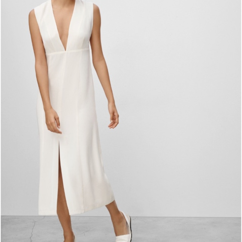 Aritzia babaton size 2 white crepe midi dress